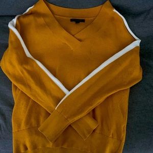 2/15* Mustard yellow Banana Republic sweater